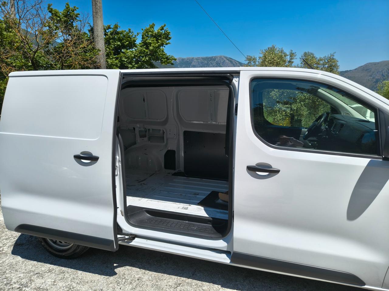 Fiat scudo 1.5 hdi cargo 3 posti