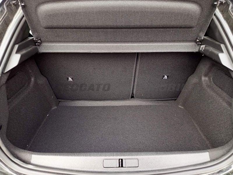 Peugeot 208 208 1.2 hybrid Style 100cv e-dcs 6