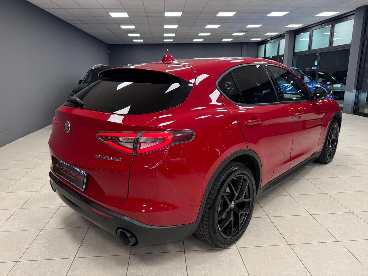 Alfa Romeo Stelvio 2.2 Turbodiesel 210 CV AT8 Q4 Veloce