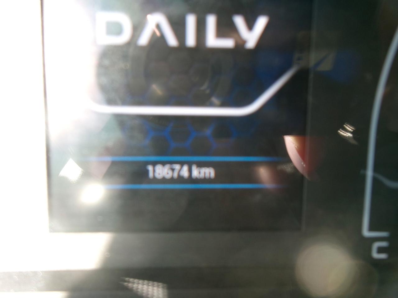 Iveco Daily 35C16 2.3 160CV **18000KM** DOP CABINA 7P CASSONE DA 4.20M PASSO 4100