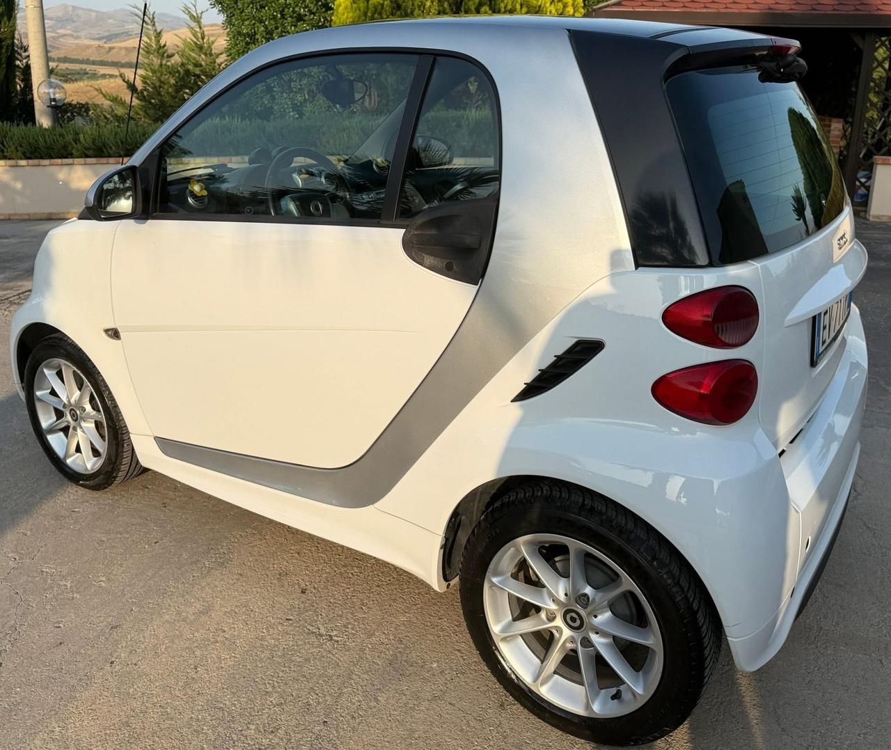 Smart ForTwo 1000 62 kW coupé passion
