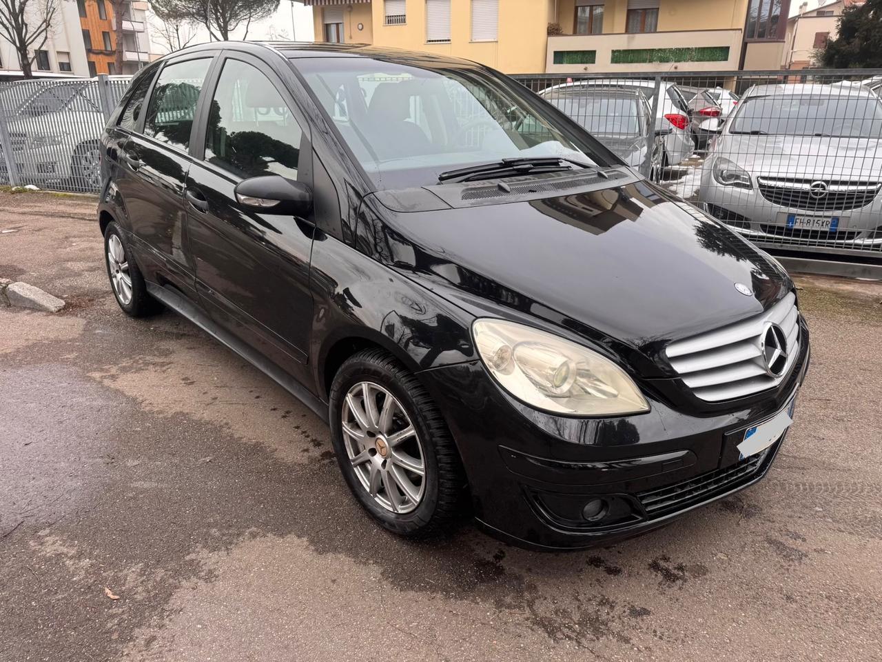 Mercedes-benz B 180 CDI neopaten garanzia 12 Mesi