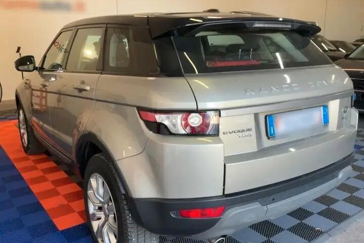 Land Rover Range Evoque 2.2 TD4 5p. Pure