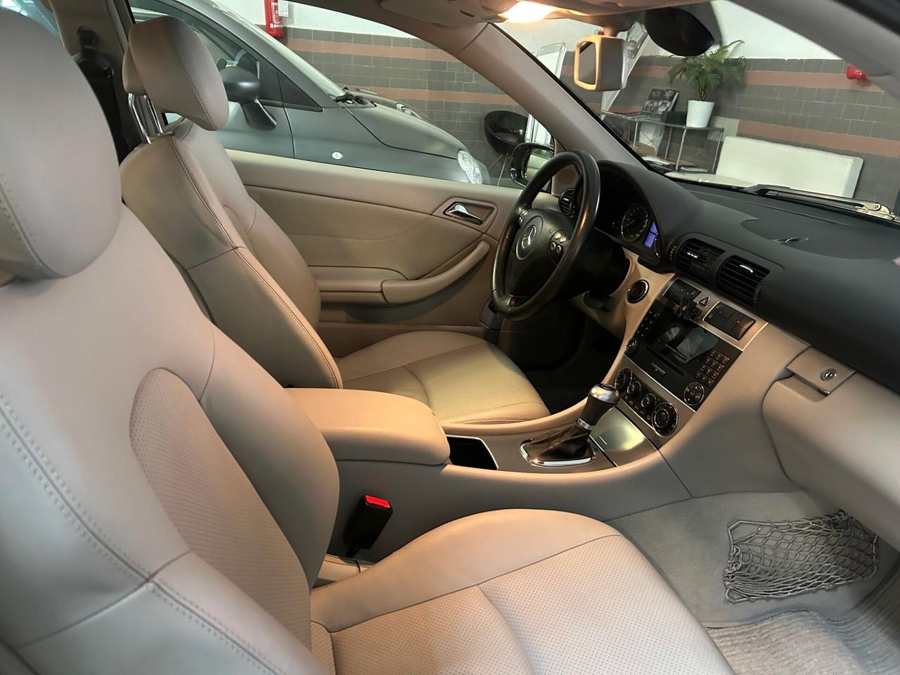 Mercedes-benz C 220 200 CDI cat Sportcoupé Avantgarde