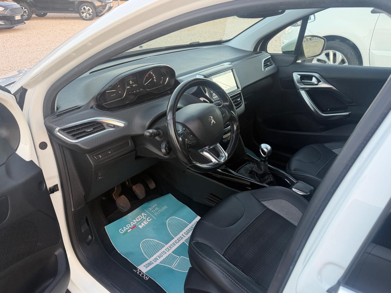Peugeot 2008 BlueHDi 120 S&S Black Matt