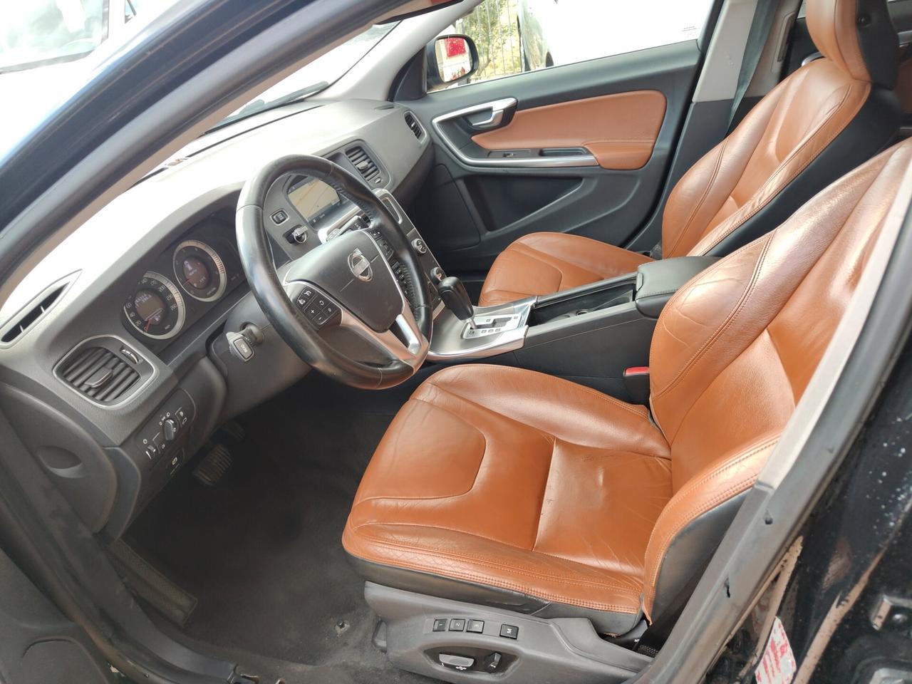 Volvo V60 D5 Geartronic Summum