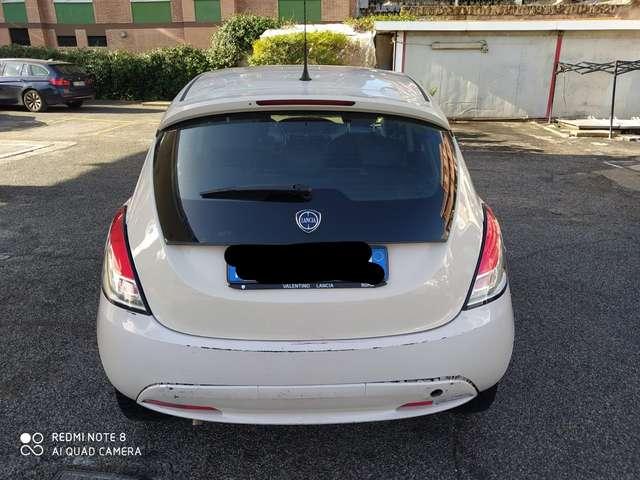 Lancia Ypsilon Ypsilon III 1.2 Silver ecochic Gpl 69cv