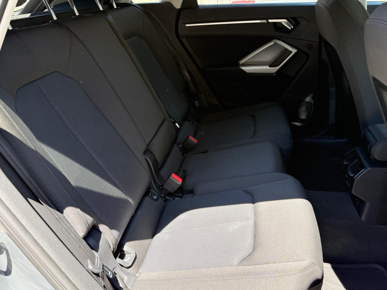 Audi Q3 35 TDI S tronic Business Advanced