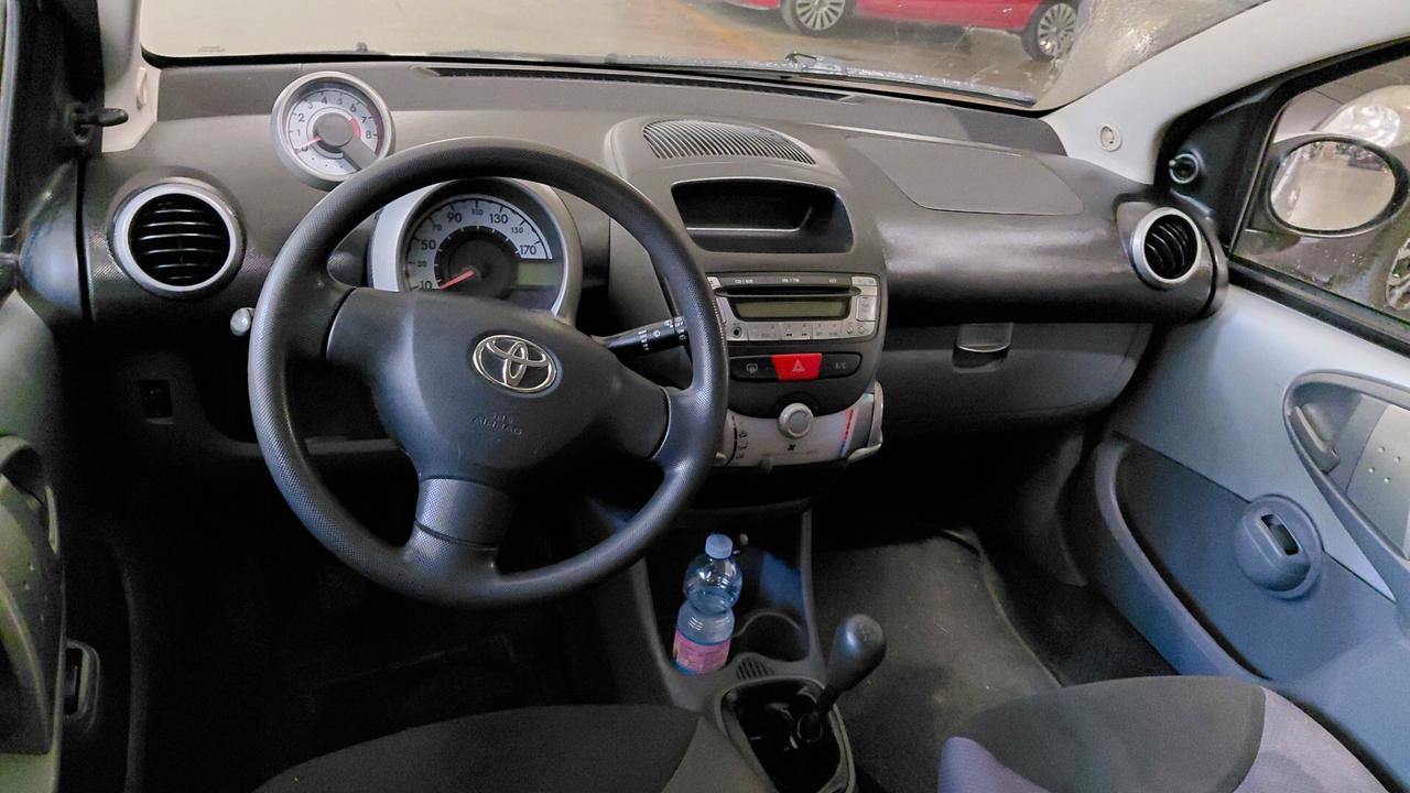 Toyota Aygo 1.0 12V VVT-i 5 porte