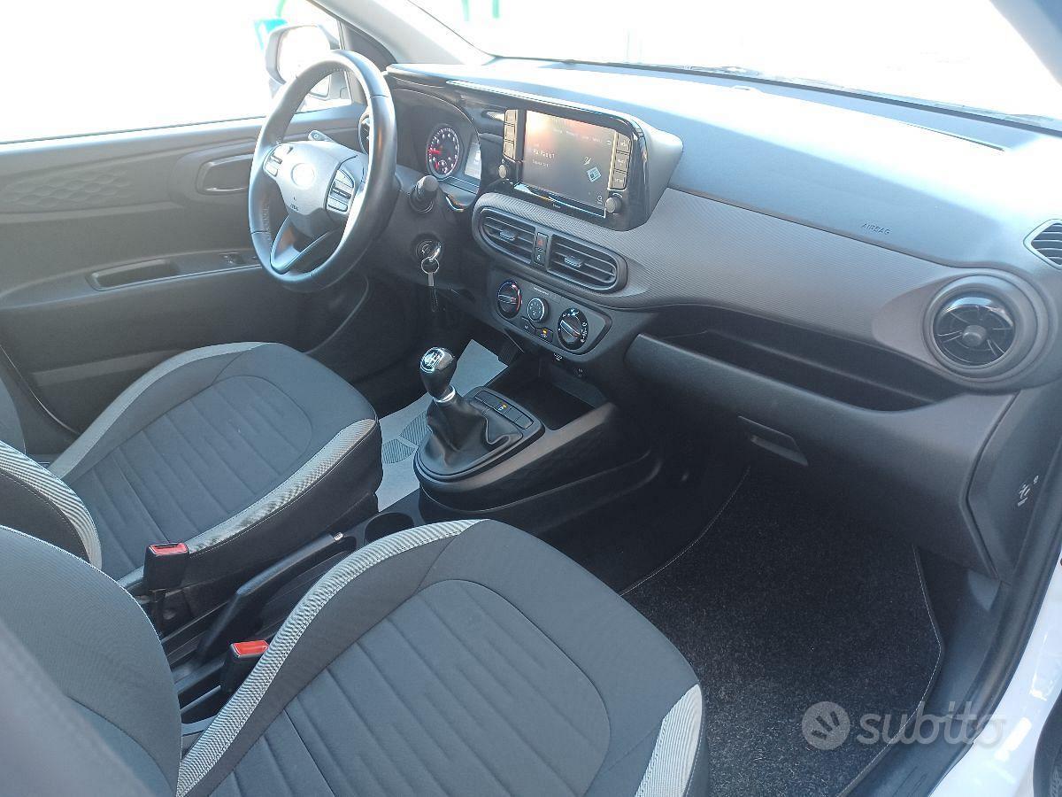 HYUNDAI - i10 - 1.0 MPI Connectline