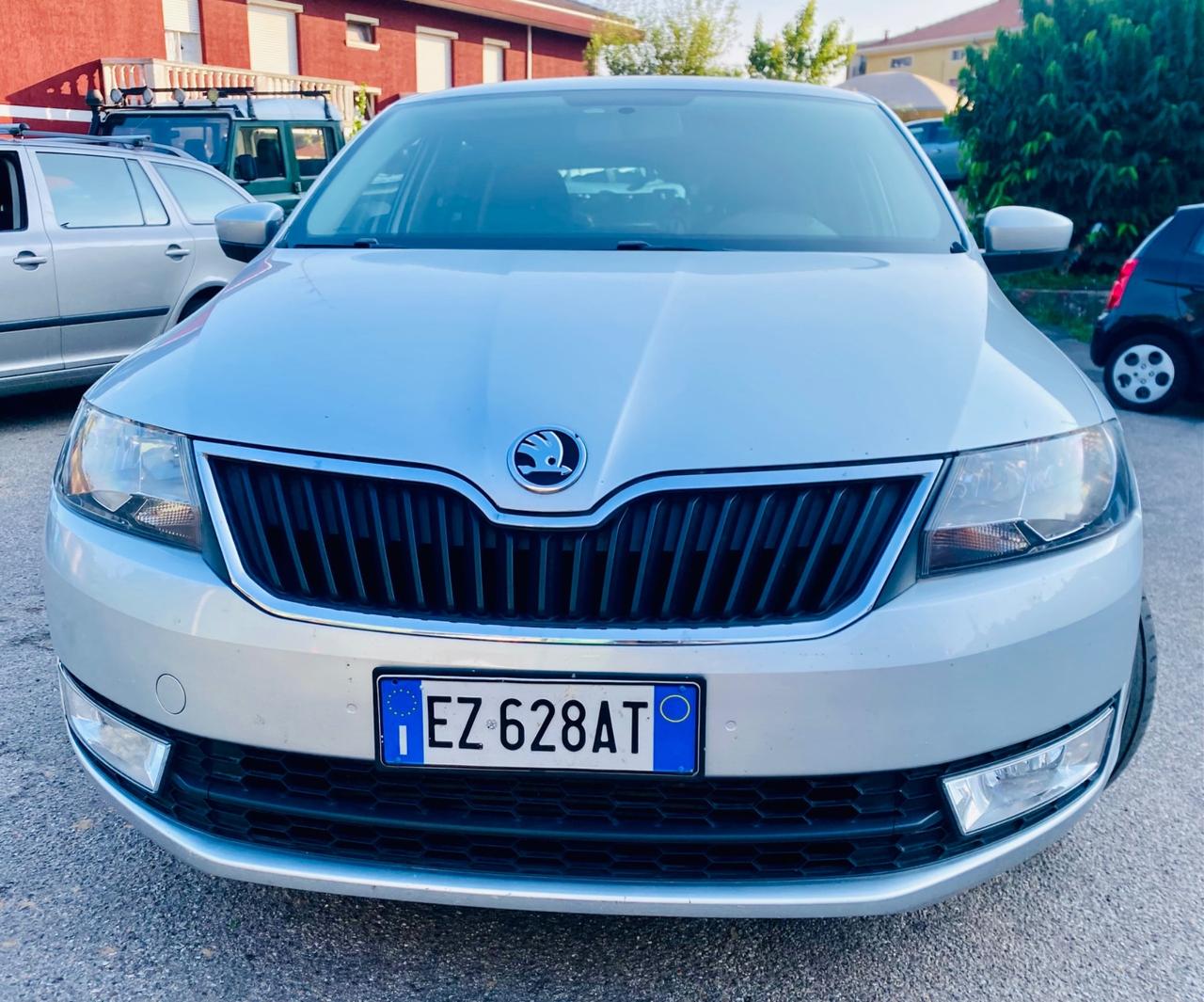 Skoda Rapid 1.6 TDI CR 105 CV Ambition. Ok Neopatentati