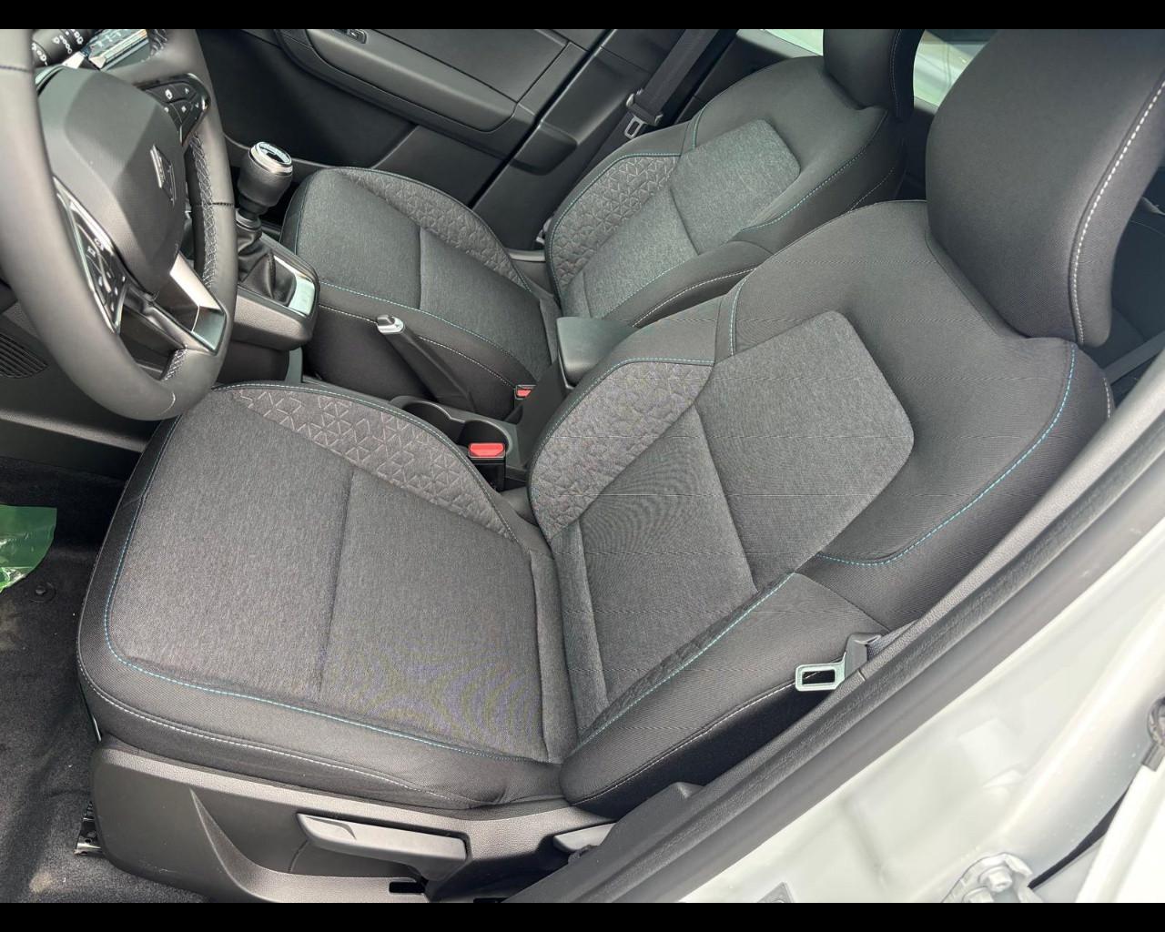 RENAULT Captur II 2024 - Captur 1.2 eco-g Evolution 120cv