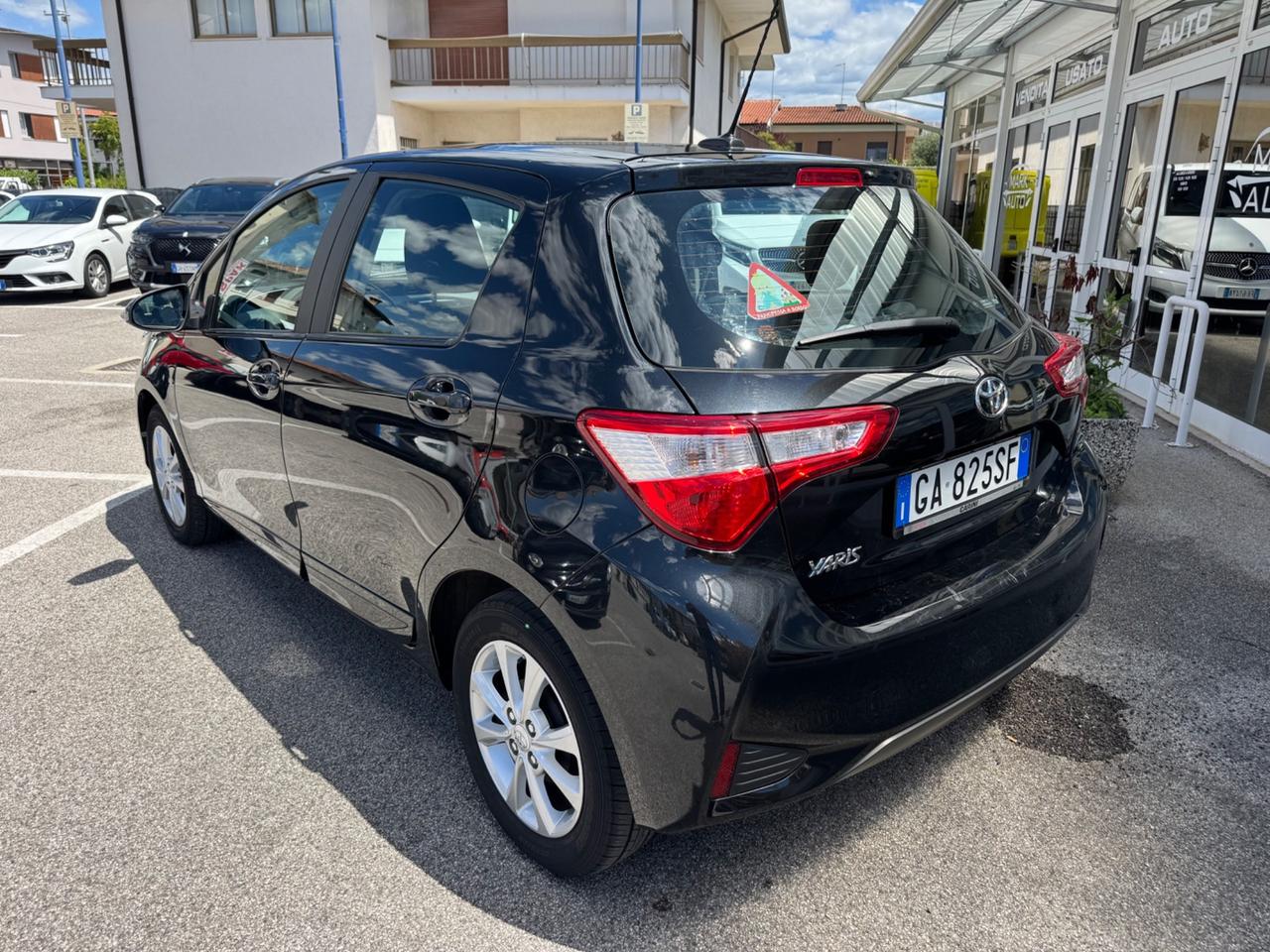 Toyota Yaris 1.5 5 porte Active