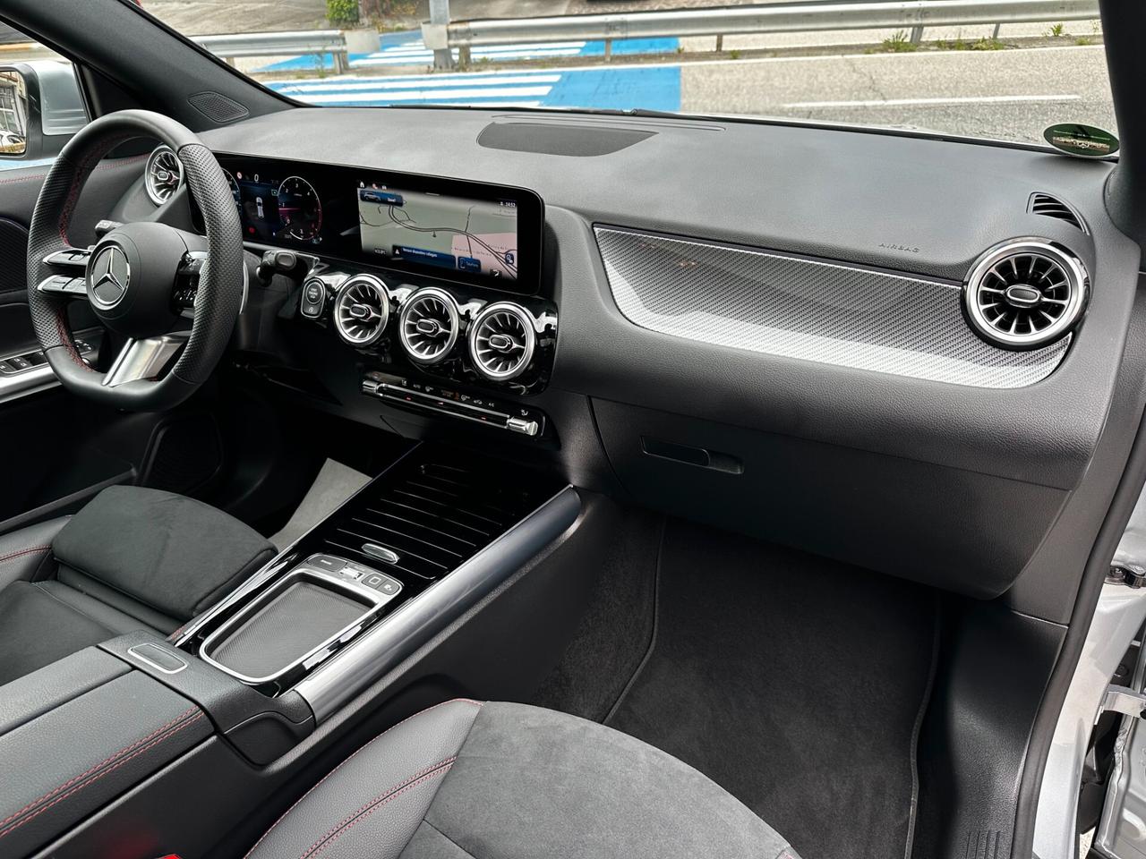 Mercedes-benz GLA 200 d "AMG-LINE" Advanced Plus + TETTO PANORAMA + CAMERA