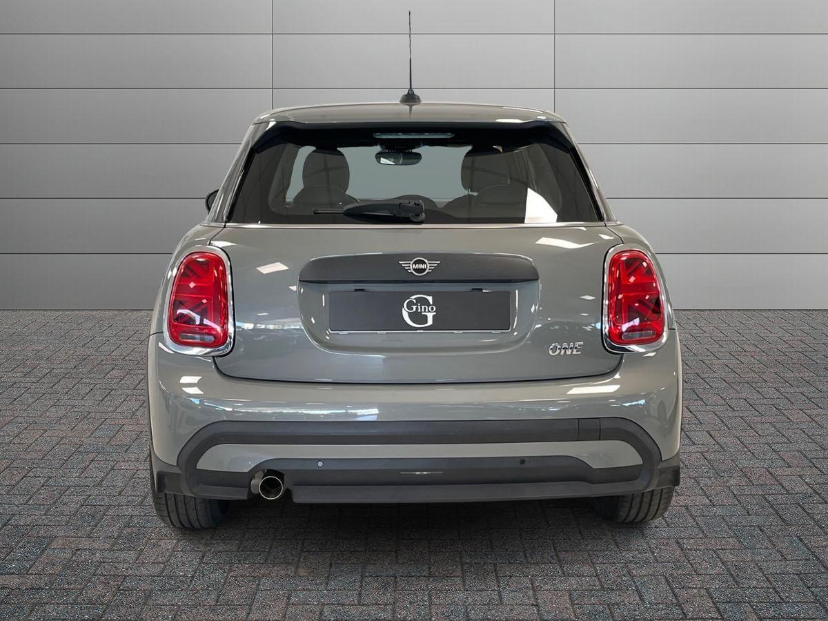 MINI Mini IV F55 2021 5p - Mini 5p 1.5 One Classic 75cv
