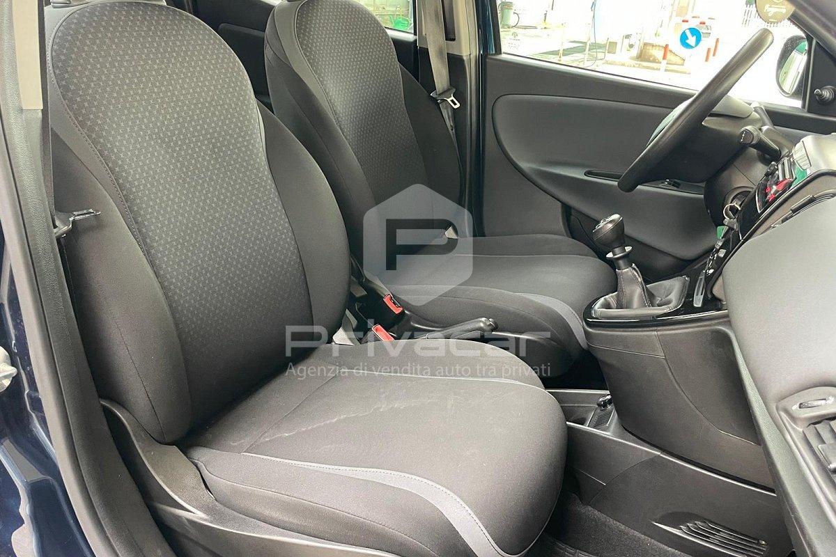 LANCIA Ypsilon 1.2 69 CV 5 porte Silver
