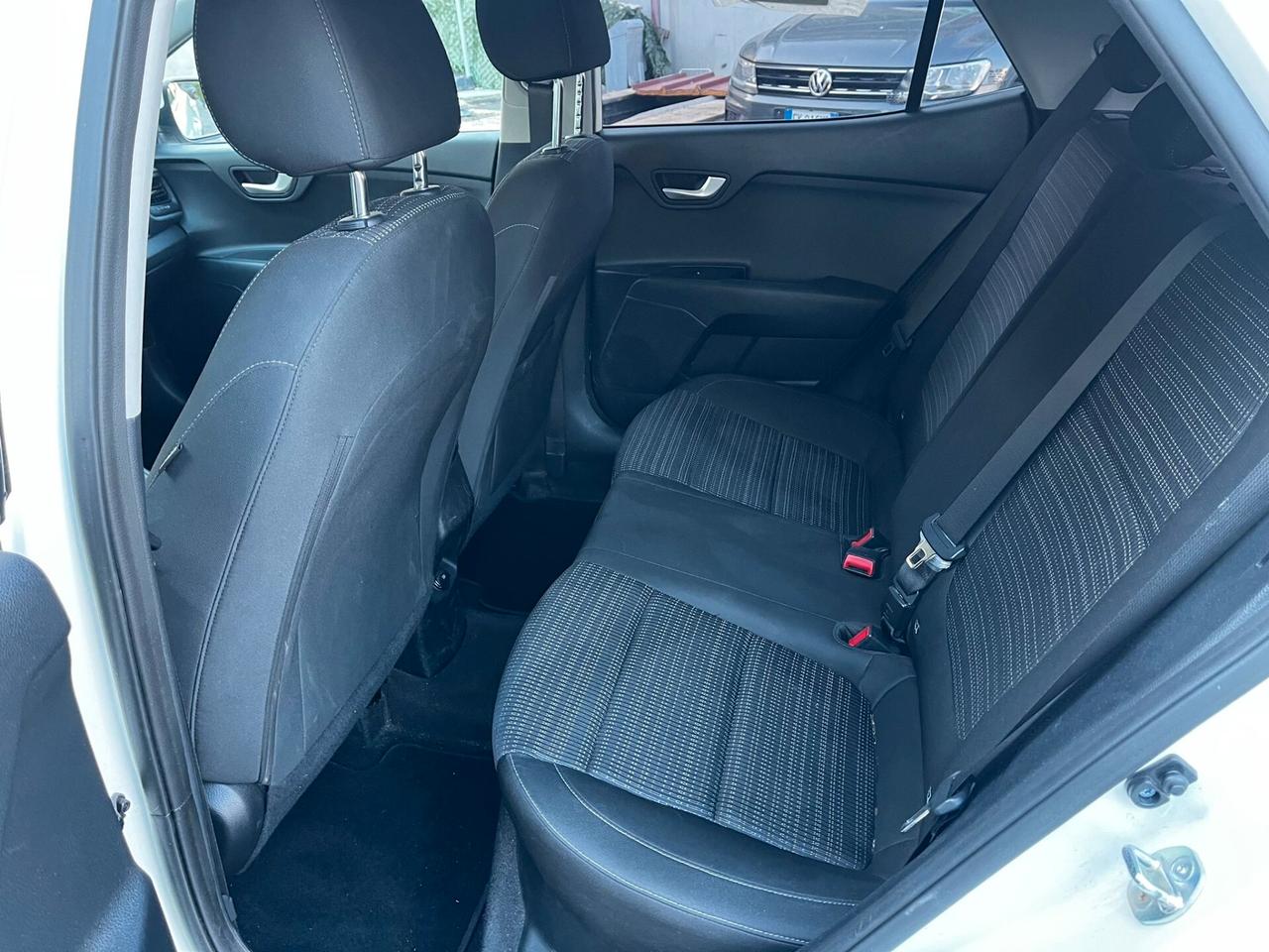 Kia Stonic 1.0 T-GDi 100 CV MHEV iMT Style