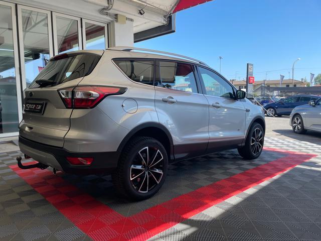 FORD Kuga 2.0 TDCI 150 CV S&S 4WD ?GANCIO TRAINO?
