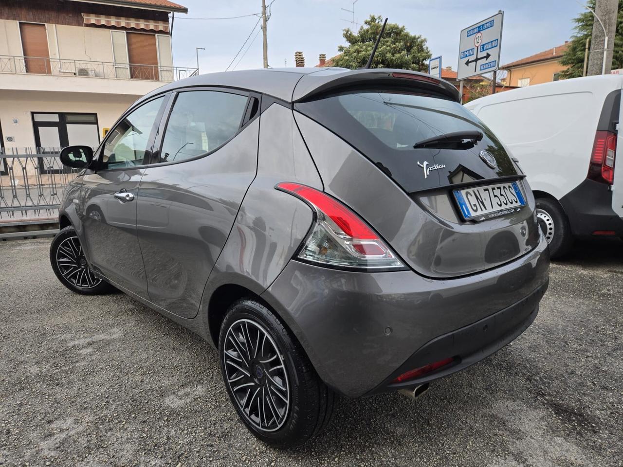 LANCIA YPSILON GOLD 1.0 70 cv HYBRID -PROMO SETTEMBRE GA FIN&SAFE-