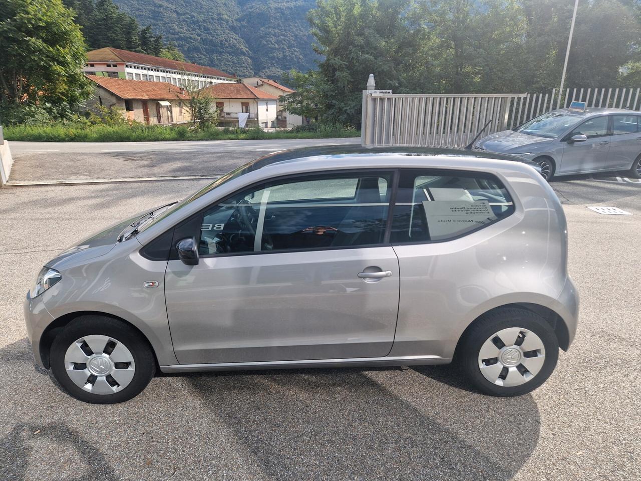 Volkswagen up! 1.0 3p. take