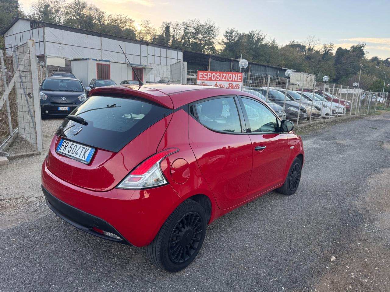 Lancia Ypsilon 1.2 69 CV 5 porte GPL Ecochic Gold NEOPATENTATI