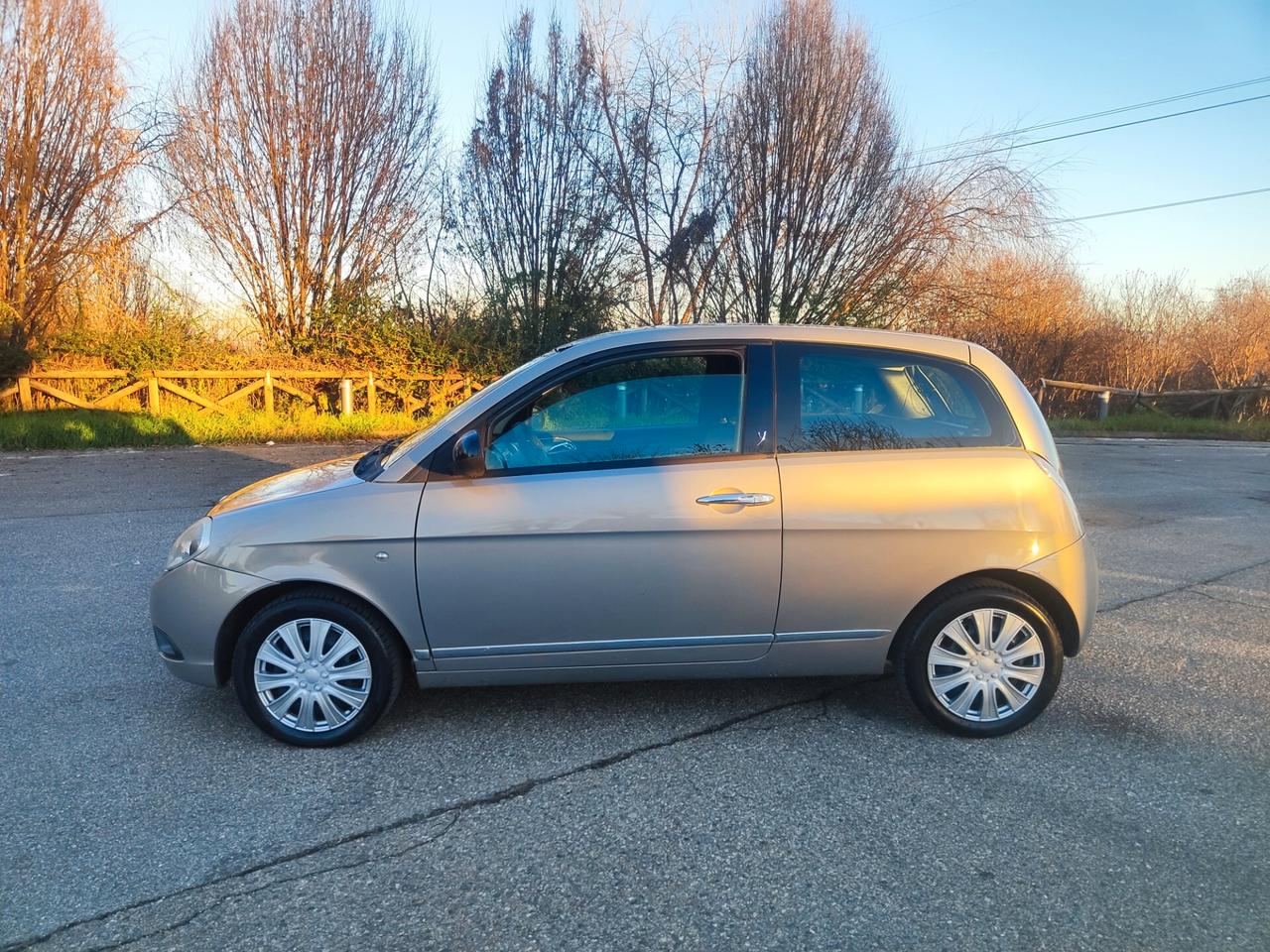 Lancia Ypsilon 1.2 benzina