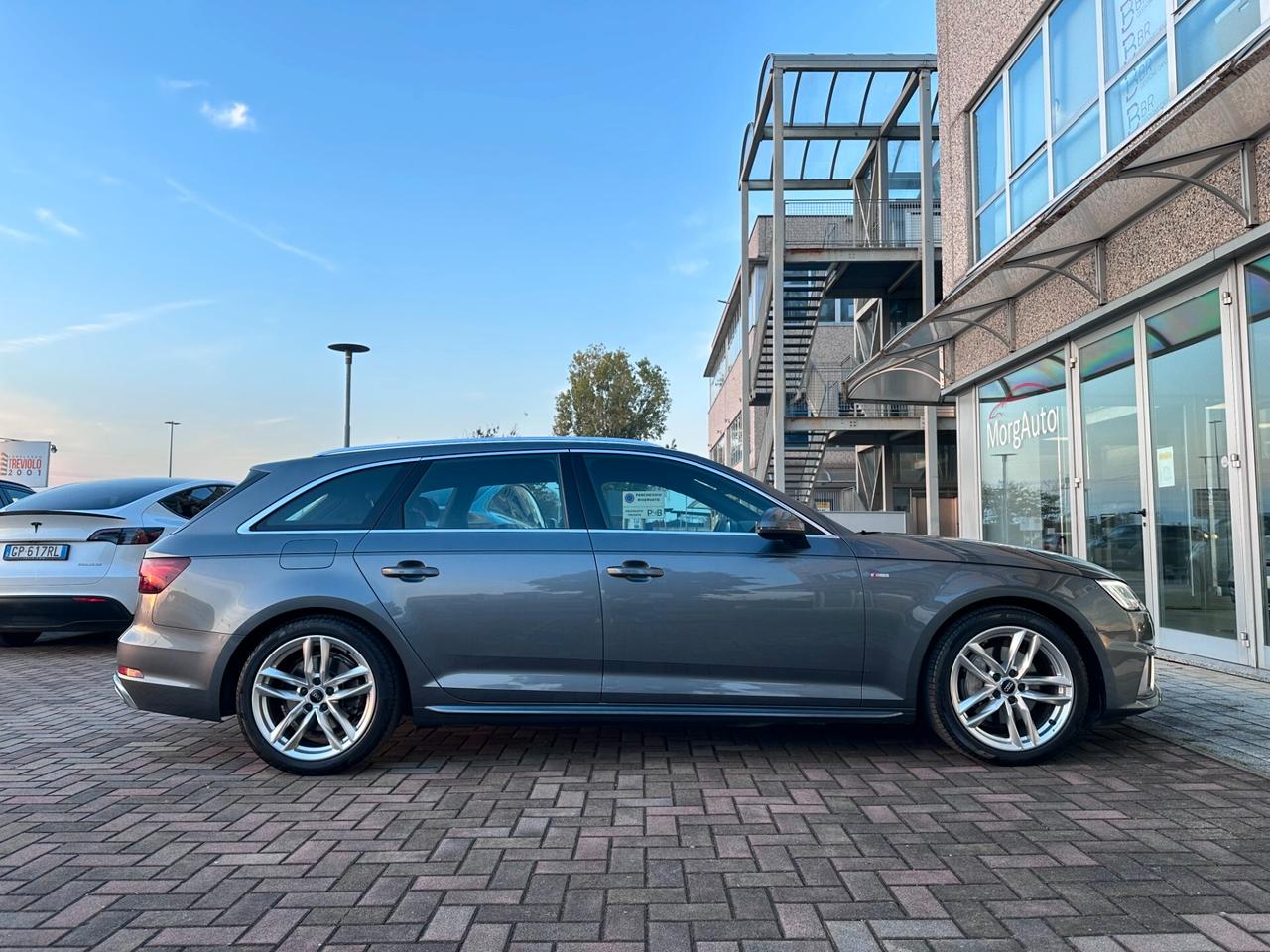 Audi A4 40TDI QUATTRO! S-LINE INT/EST! FARI MATRIX