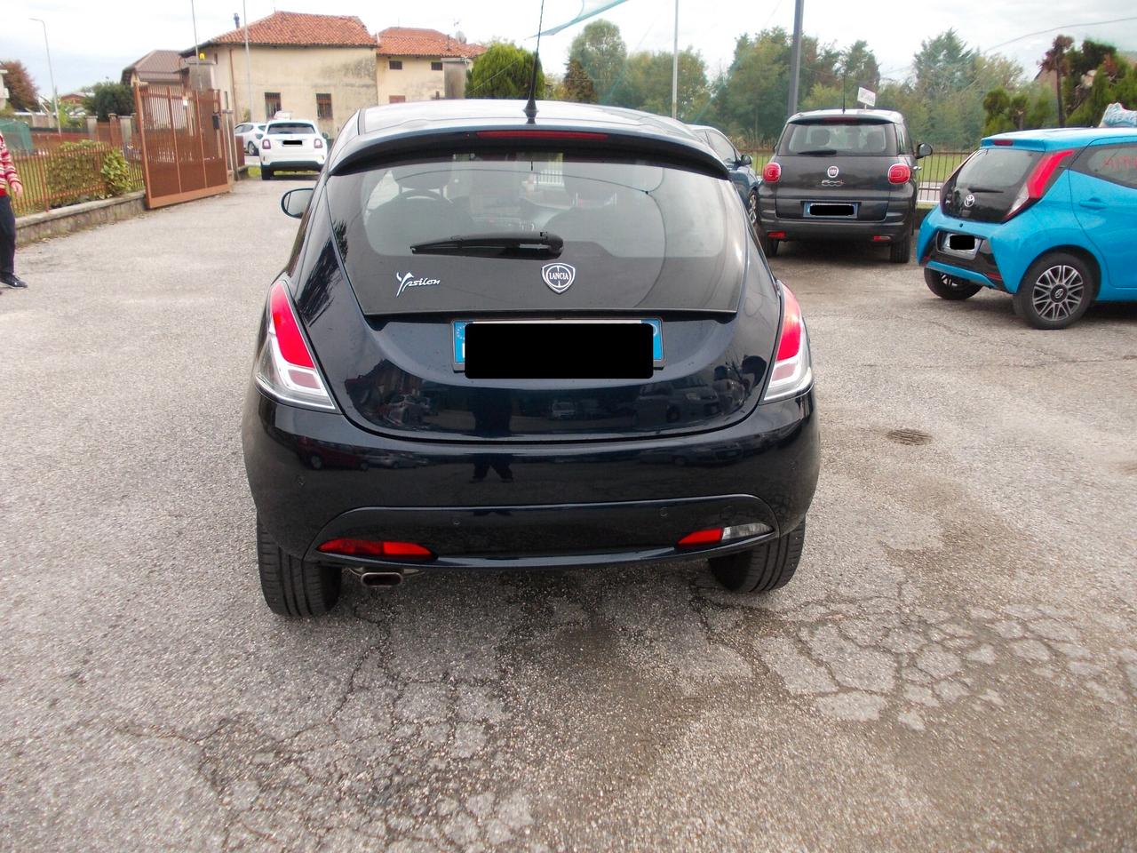 Lancia Ypsilon 1.2 5 p. Gold.KM33603