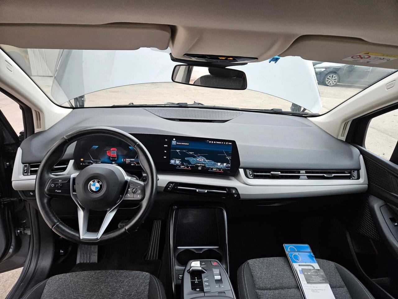 BMW 220 i Active Tourer mhev 48V MOTORE KO