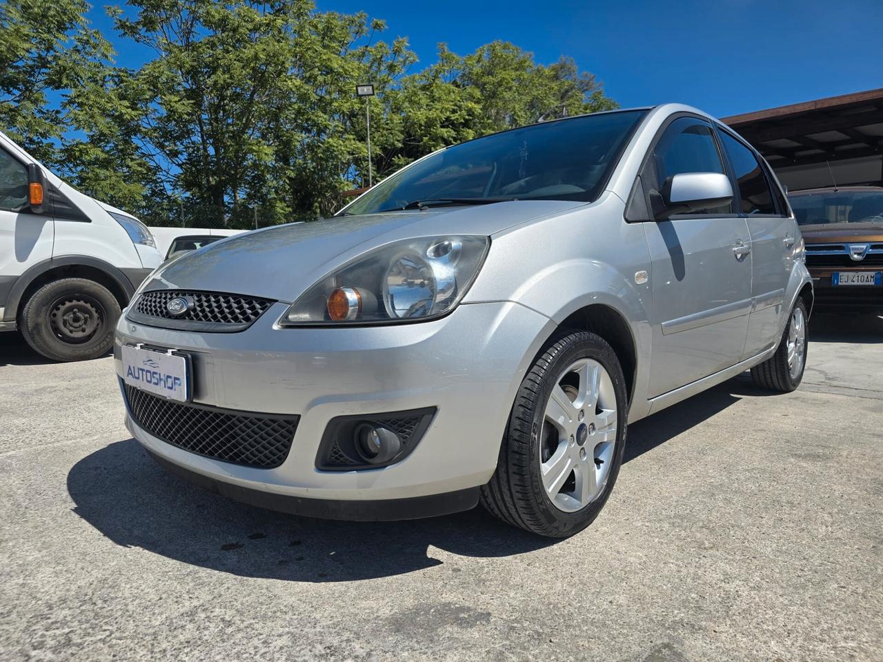 Ford Fiesta 1.2 16V 5p. Ghia