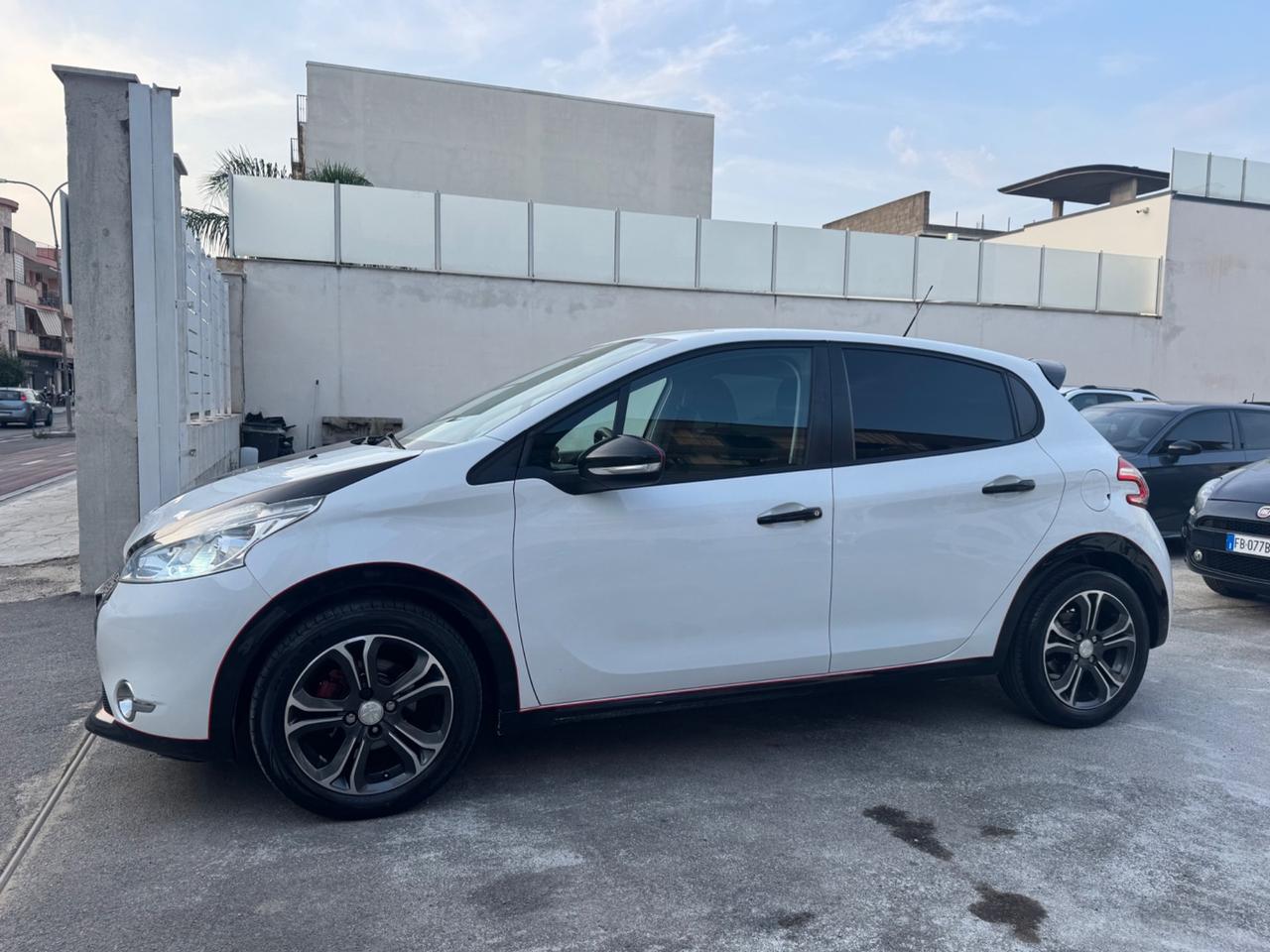 Peugeot 208 1.4 GPL 95CV Active 2014
