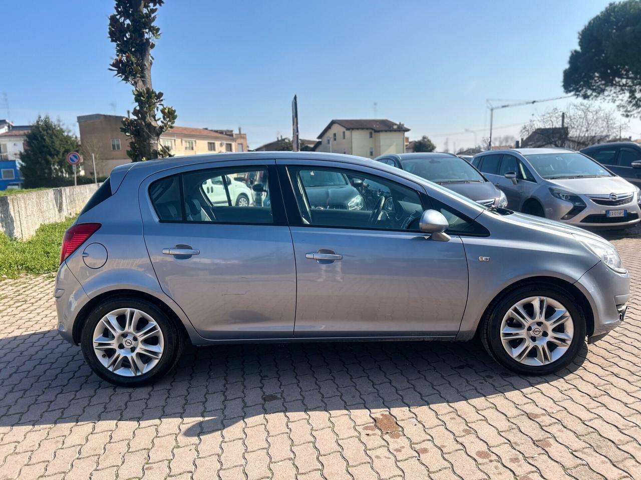 Opel Corsa OPEL CORSA 1.2 5 porte Cosmo GPL