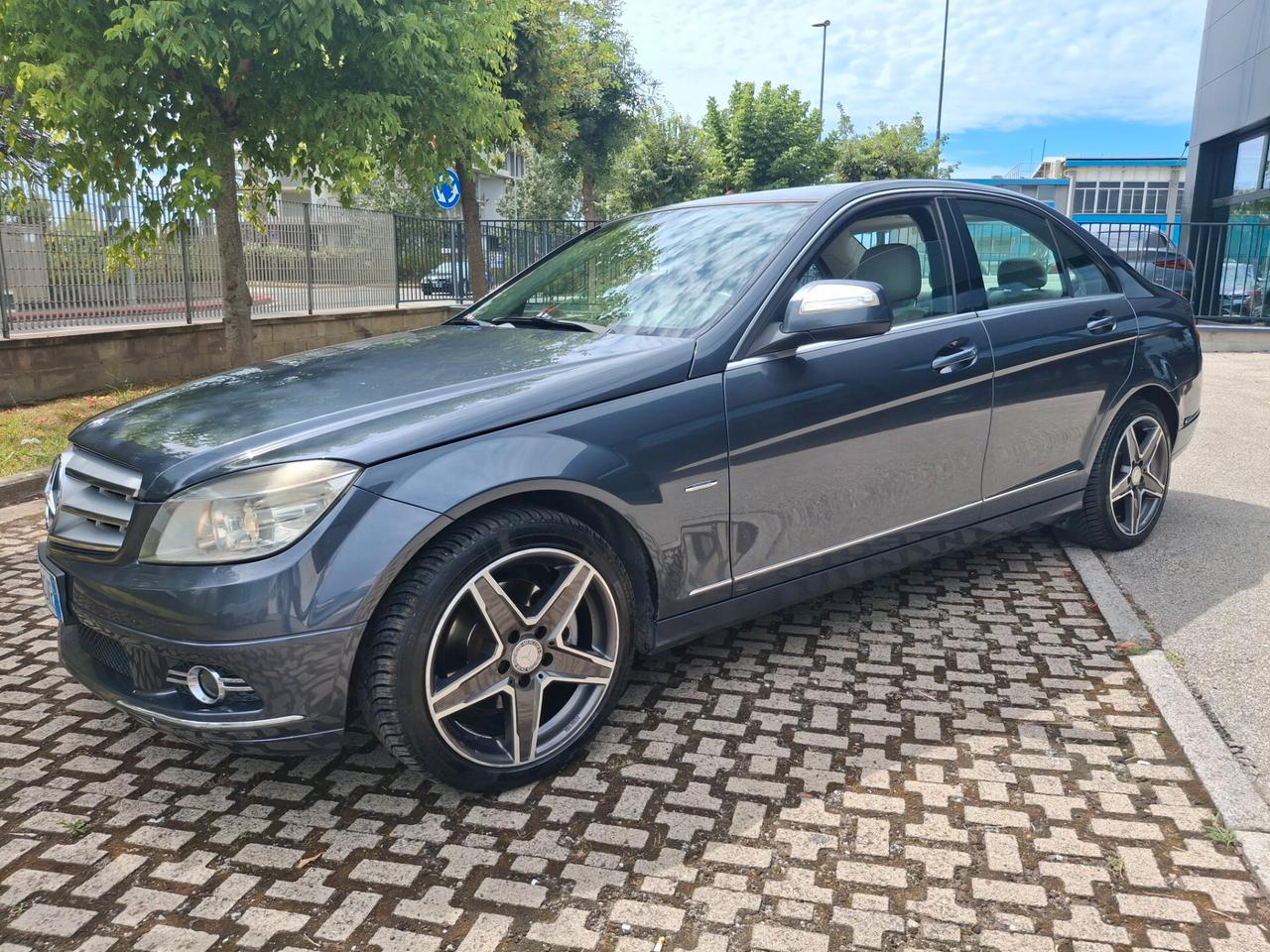 Mercedes-benz C 220 CDI Avantgarde AMG-NAVI-PELLE-