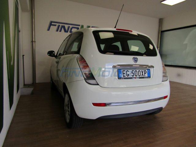 LANCIA Ypsilon 1.2 69 CV NEOPATENTATI