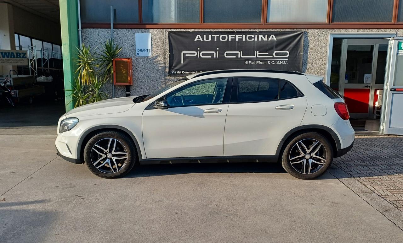Mercedes-benz GLA 220 CDI Automatic 4Matic Premium Night Editions