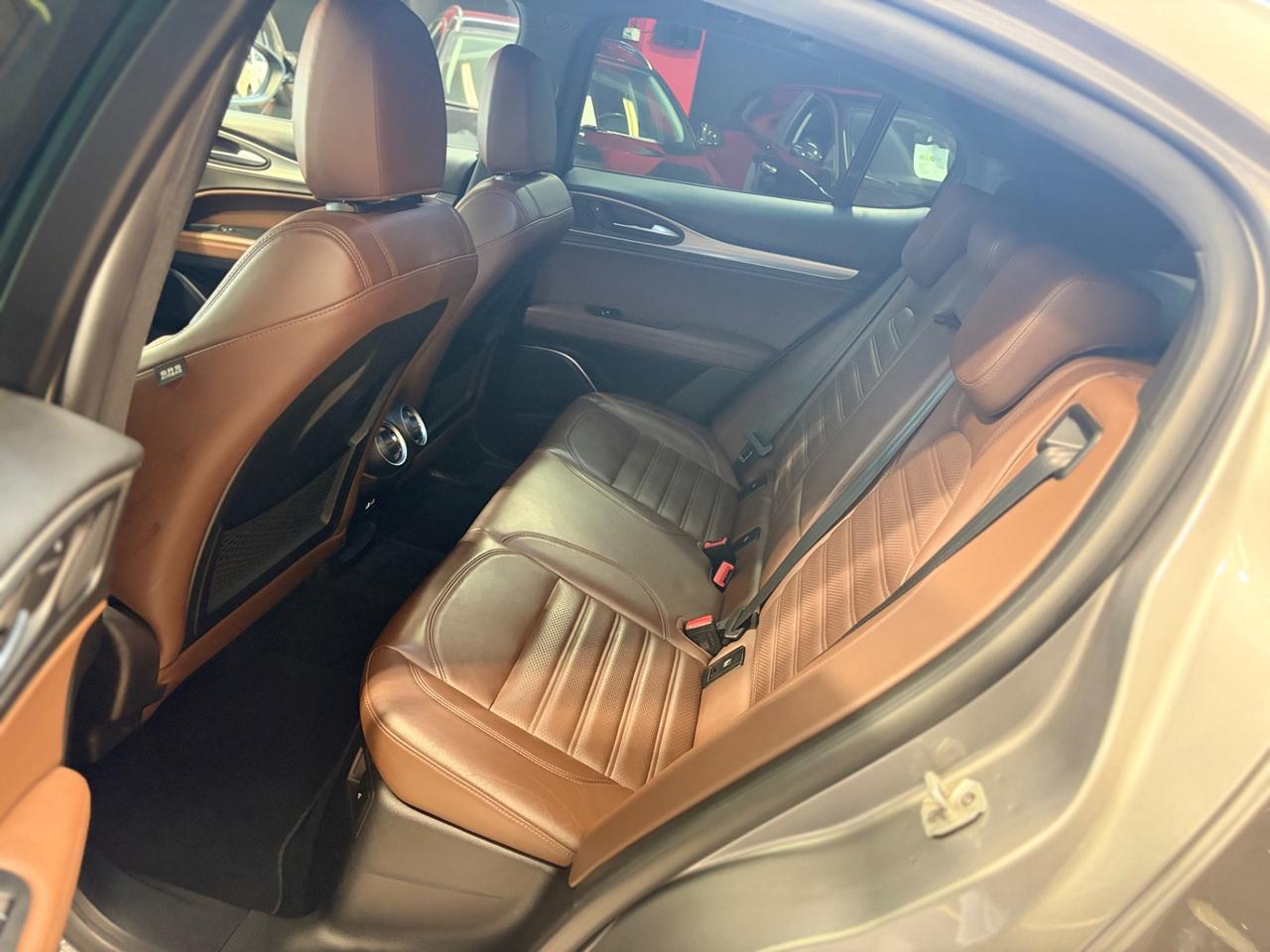 Alfa Romeo Stelvio 2.2 Turbodiesel 210 CV AT8 Q4 Super