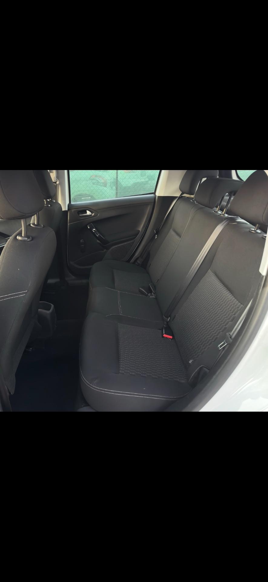 Peugeot 208 PureTech 82 5 porte Allure