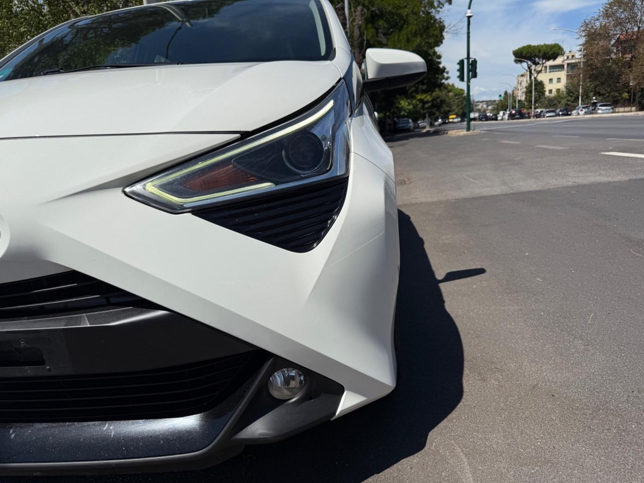 Toyota Aygo 1.0 VVT-i 72 CV 5 porte x-play Manuale