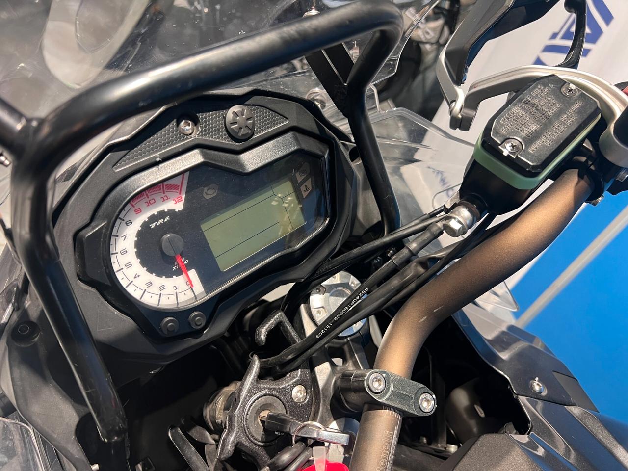 Benelli TRK 502 X + ACCESSORI