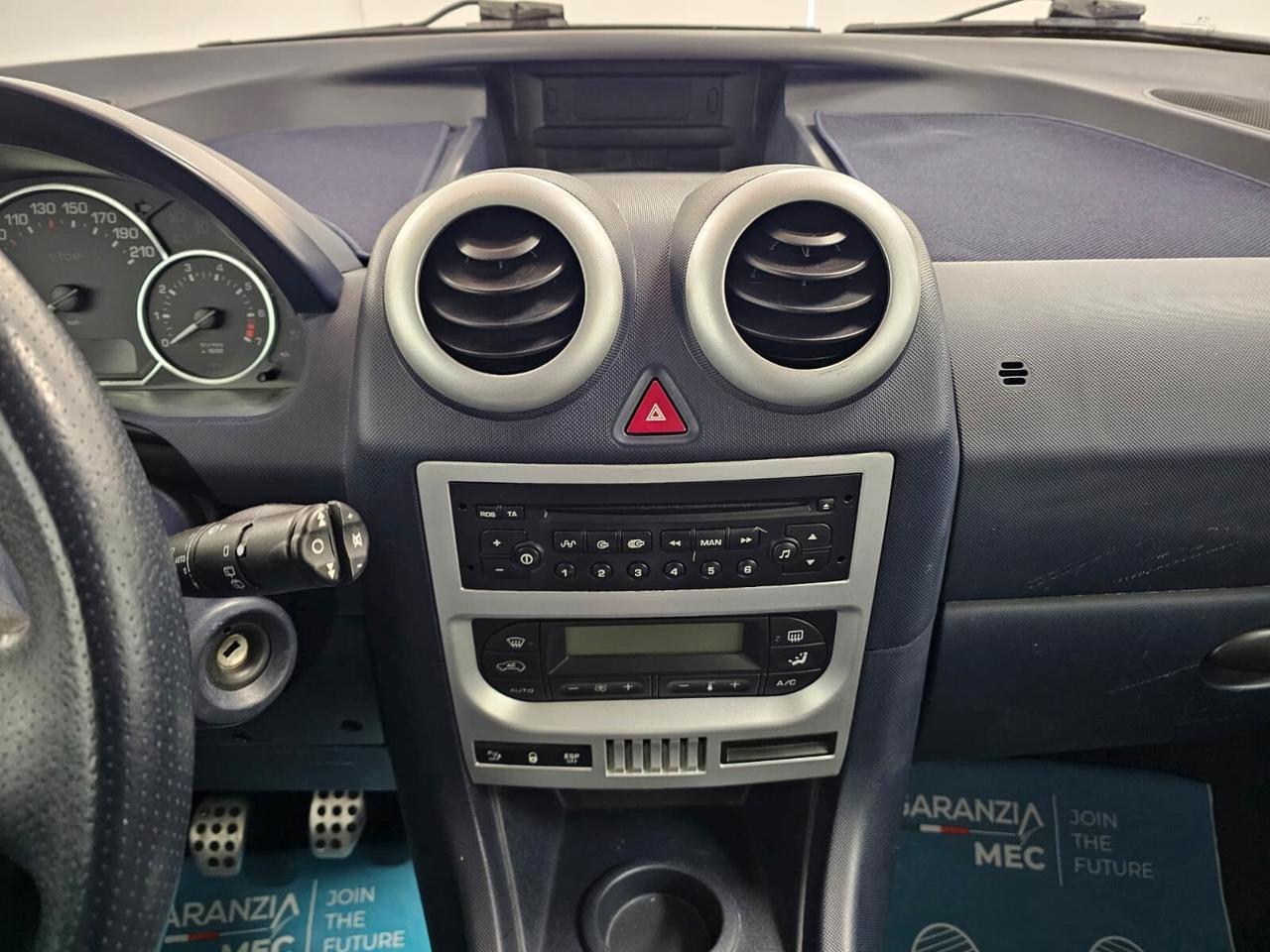 Peugeot 1007 1.4 Trendy - NeoPatentati