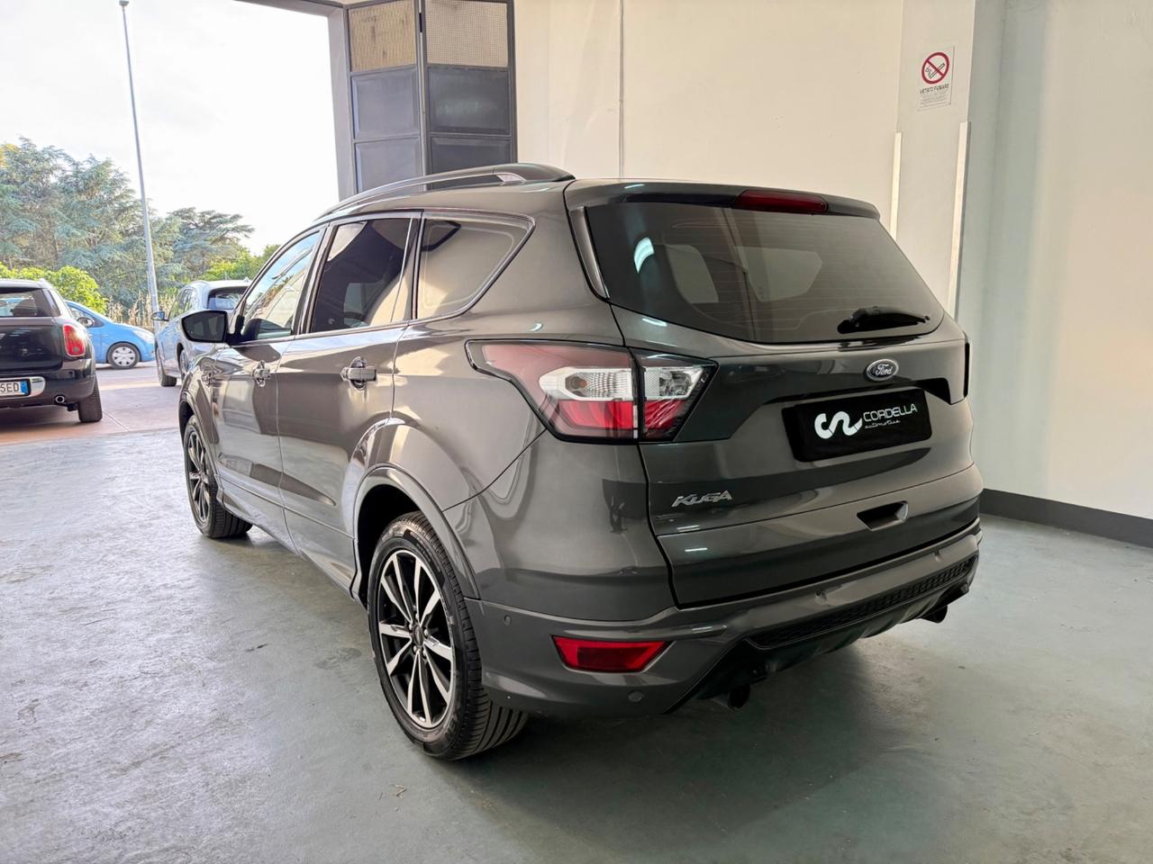 Ford Kuga 2.0 TDCI 120 CV S&S 2WD Powershift ST-Line