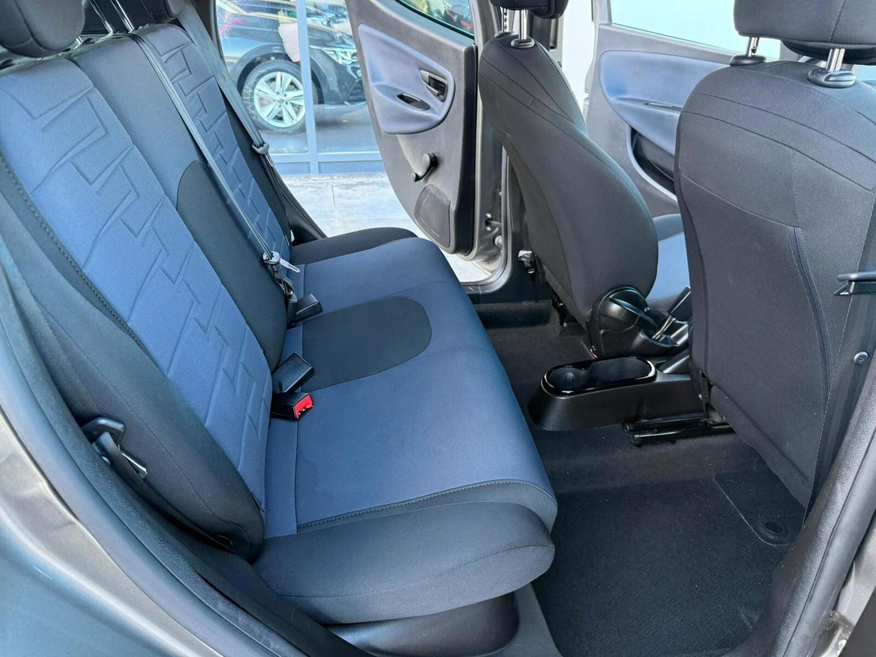 Lancia Ypsilon 1.0 FireFly 5 porte S&S Hybrid Gold Plus