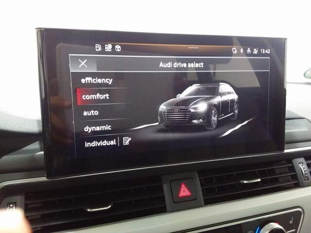 Audi A4 Avant 40 TDI S tronic LED+TETTO-18"-GANCIO