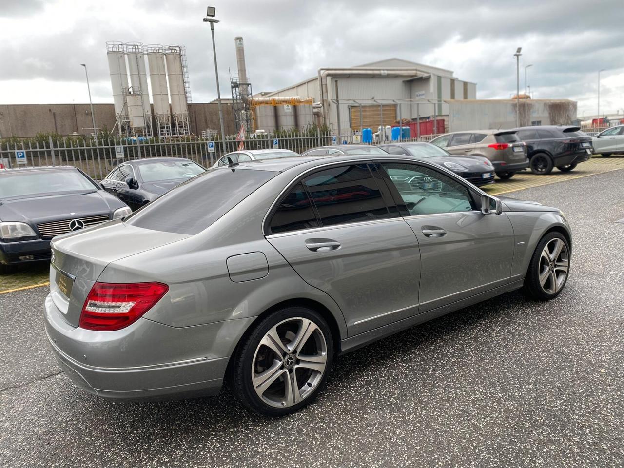 Mercedes-benz C 200 CDI BlueEFFICIENCY Avantgarde AMG