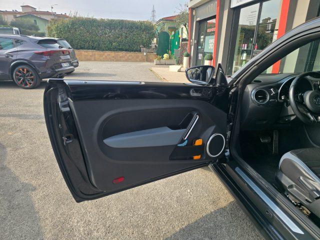 VOLKSWAGEN Maggiolino 2.0 TDI DSG Sport Automatica 19" Pelle Navi LED +