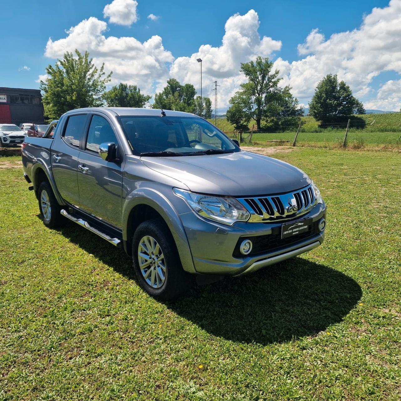 Mitsubishi L200 2.4 DI-D/181CV Double Cab Intense Hp Mivec