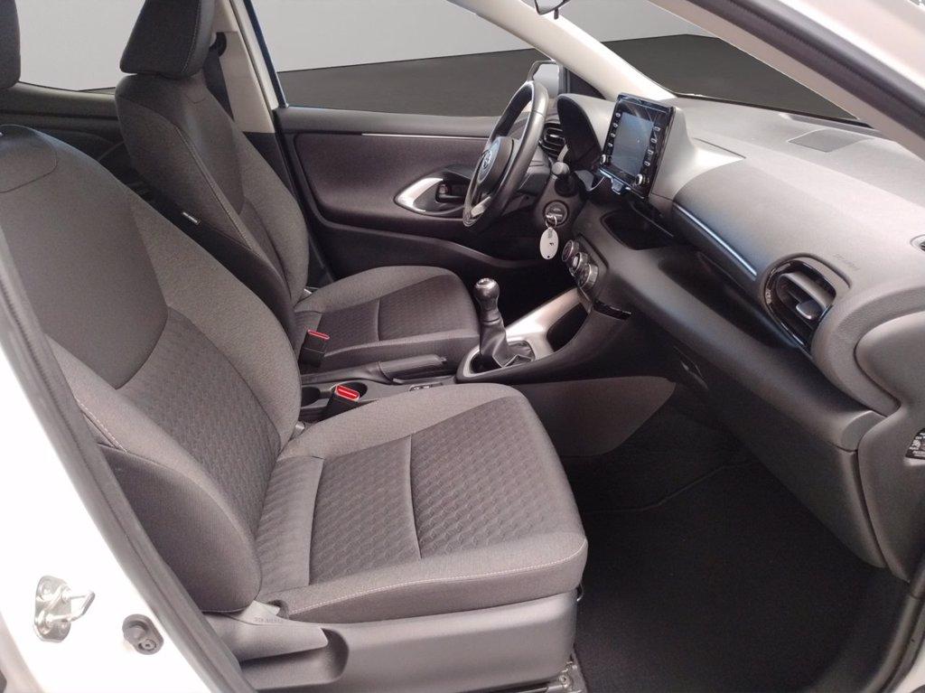 TOYOTA Yaris 1.0 active del 2022