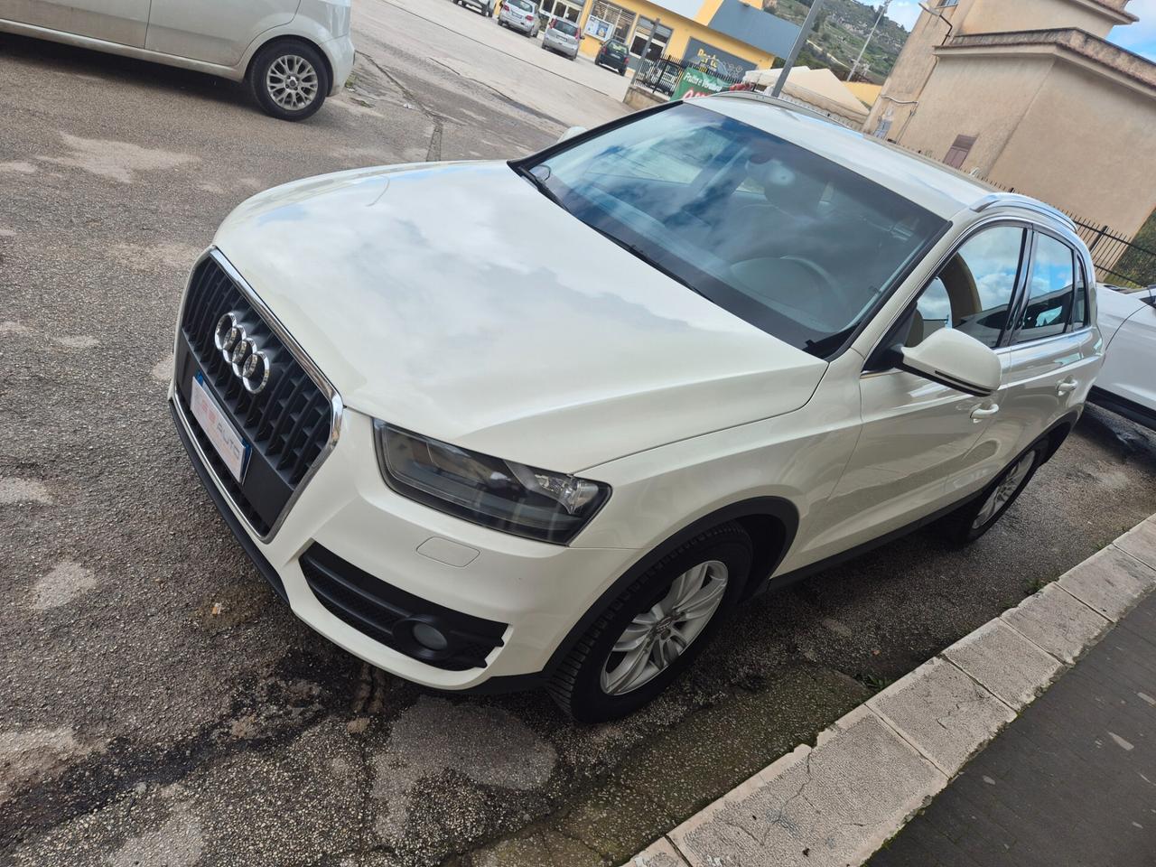 AUDI Q3 2.0 TDI 140 CV ANNO 2014 NAVIGATORE KM CERT