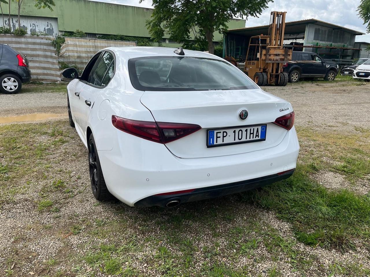 Alfa Romeo Giulia 2.2 Turbodiesel 150 CV AT8 Business