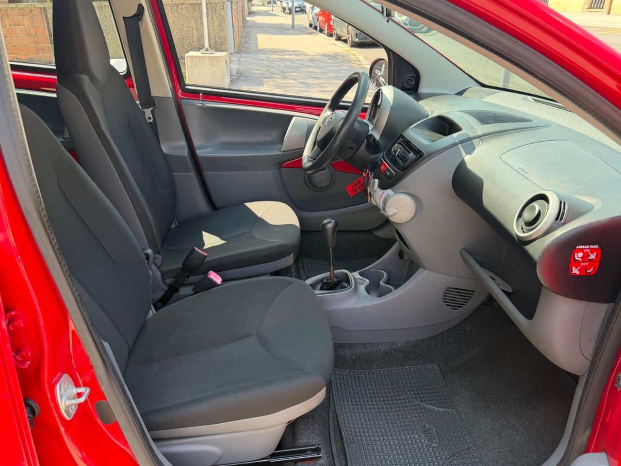 Toyota Aygo 1.0 12V VVT-i 5 porte Now